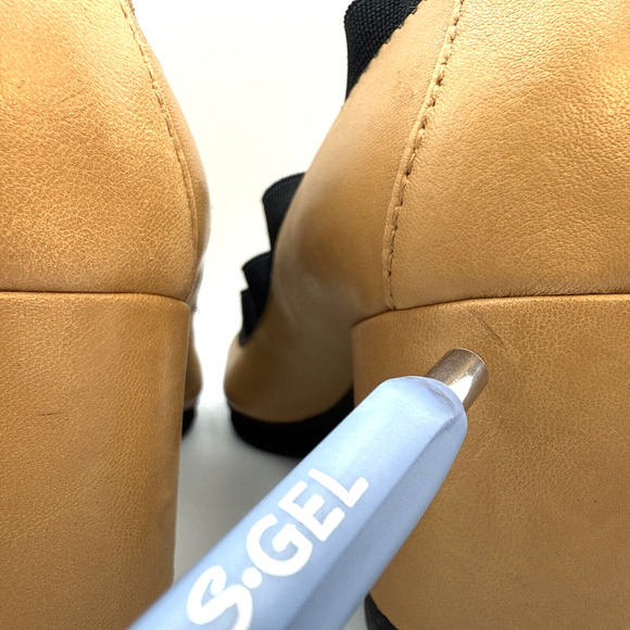 Tory Burch Black and Tan Heels Size 7 - Picture 5 of 12